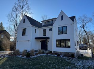 30 Woolsey Rd, Stamford, CT 06902