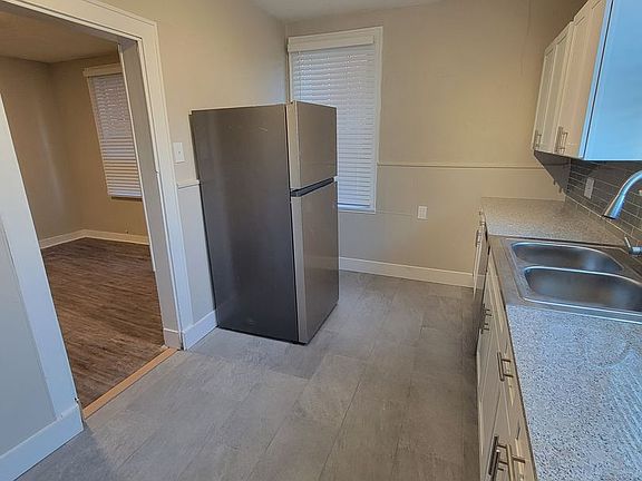 5th image of 1127-1133 McNeilly Ave #1127