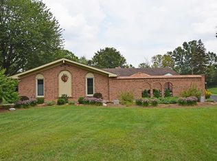 8267 Mellon Dr, Cincinnati, OH 45242