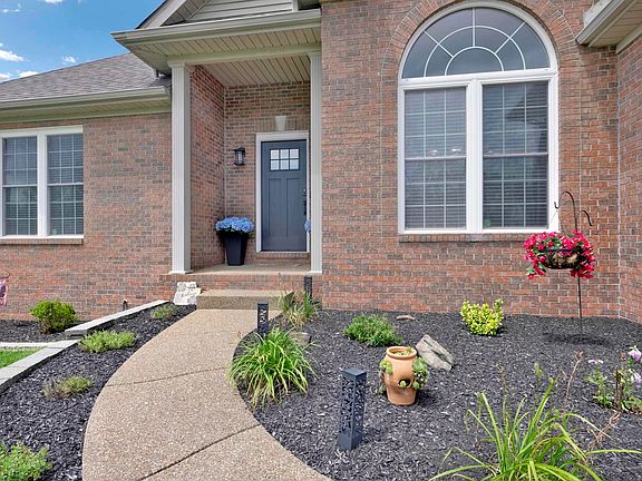 2nd image of 7781 Saint Jordan Cir
