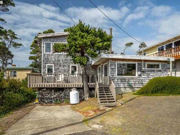 4595 Blanco St, Florence, OR 97439