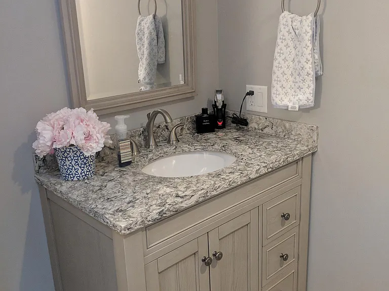 21 Surrey Hill Dr — Photo 17