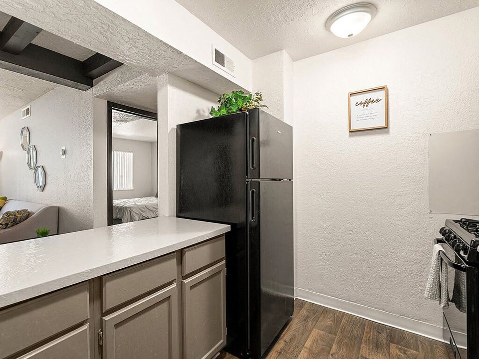 Kitchen with Lots of Counter Space
