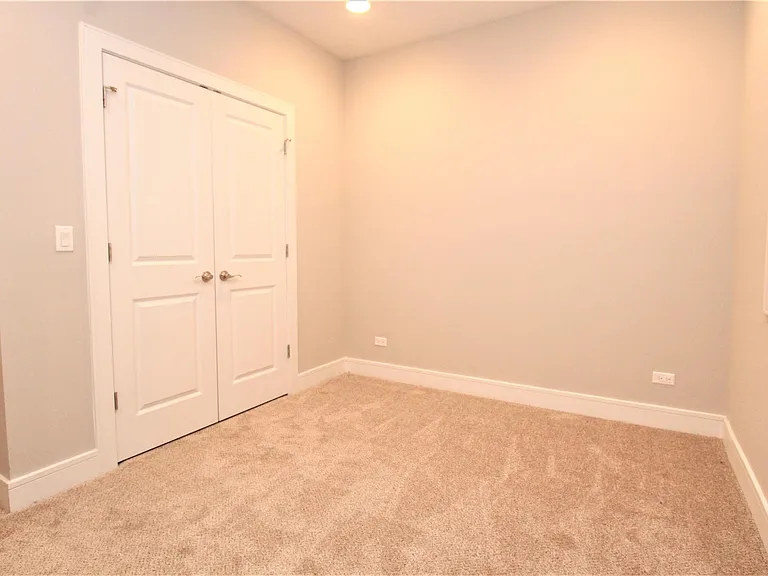 2408 W Cortland St #1W — Photo 7
