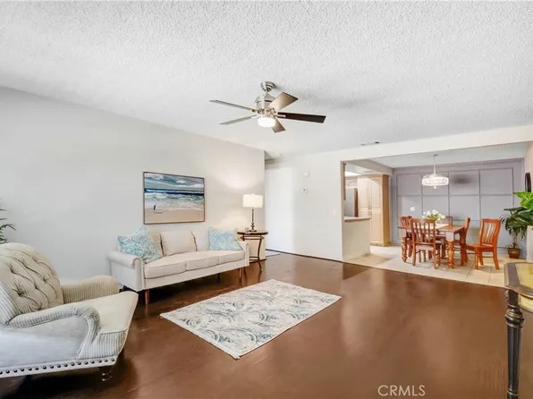 25564 Sharp Dr APT J, Hemet, CA 92544