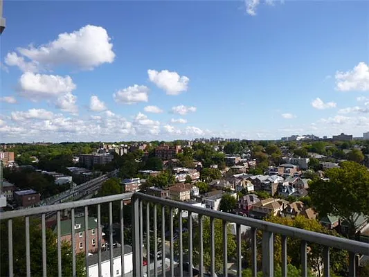 Rented by Beekman Street Realty | media 2