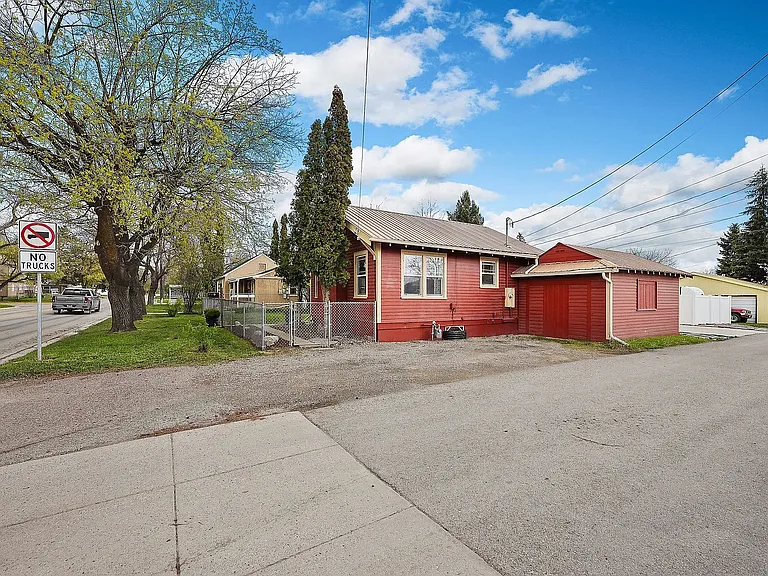 30 E Oregon St — Photo 4
