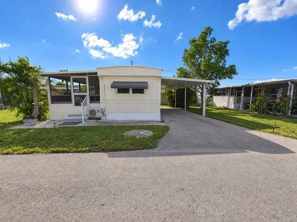 504 Poinciana Ct, Naples, FL 34110