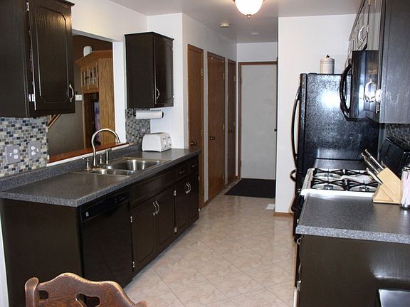 3rd image of 5265 Diamond Dr