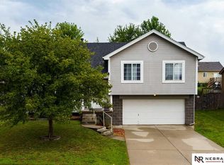 8016 N Fillmore St, Omaha, NE 68122