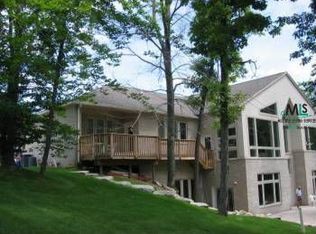 6297 Crest Forest Ct E, Clarkston, MI 48348