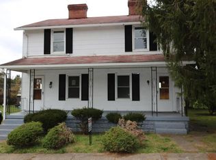 40 Main St, Mc Clellandtown, PA