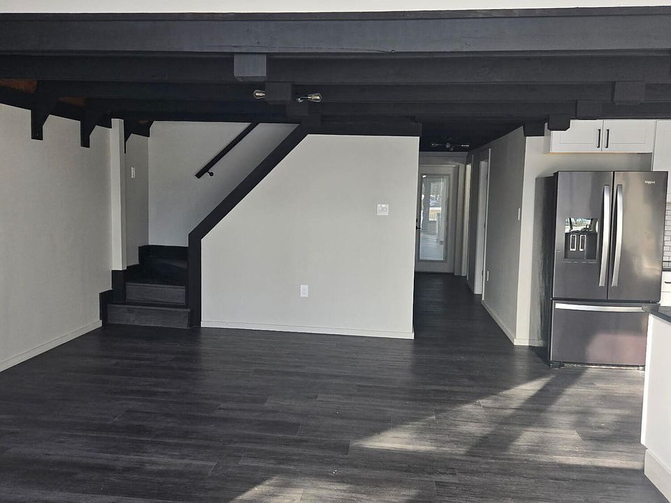 1st image of 3515 Acorn Cir