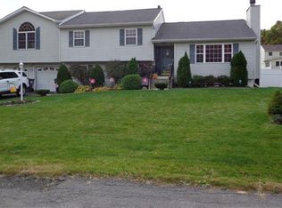 36 Saratoga Rd, Newburgh, NY 12550