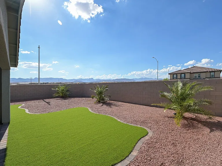 9792 Newcastle Spring Ave — Photo 47