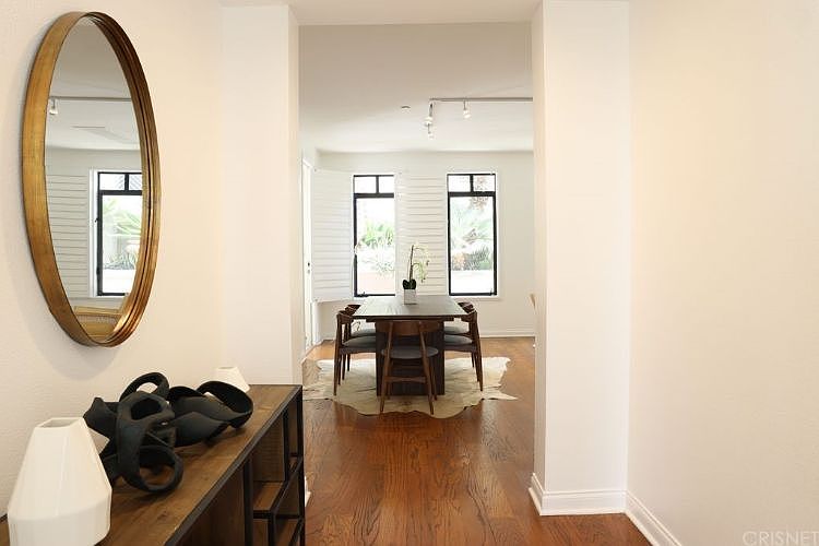 1st image of 5625 Crescent Park W APT 129