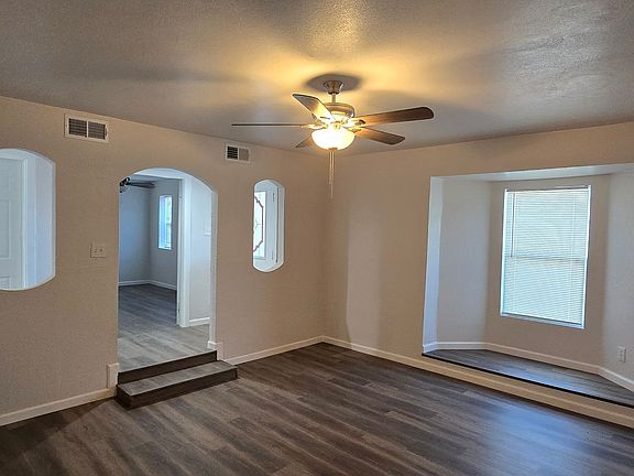 4th image of 780 Clems Rd #6