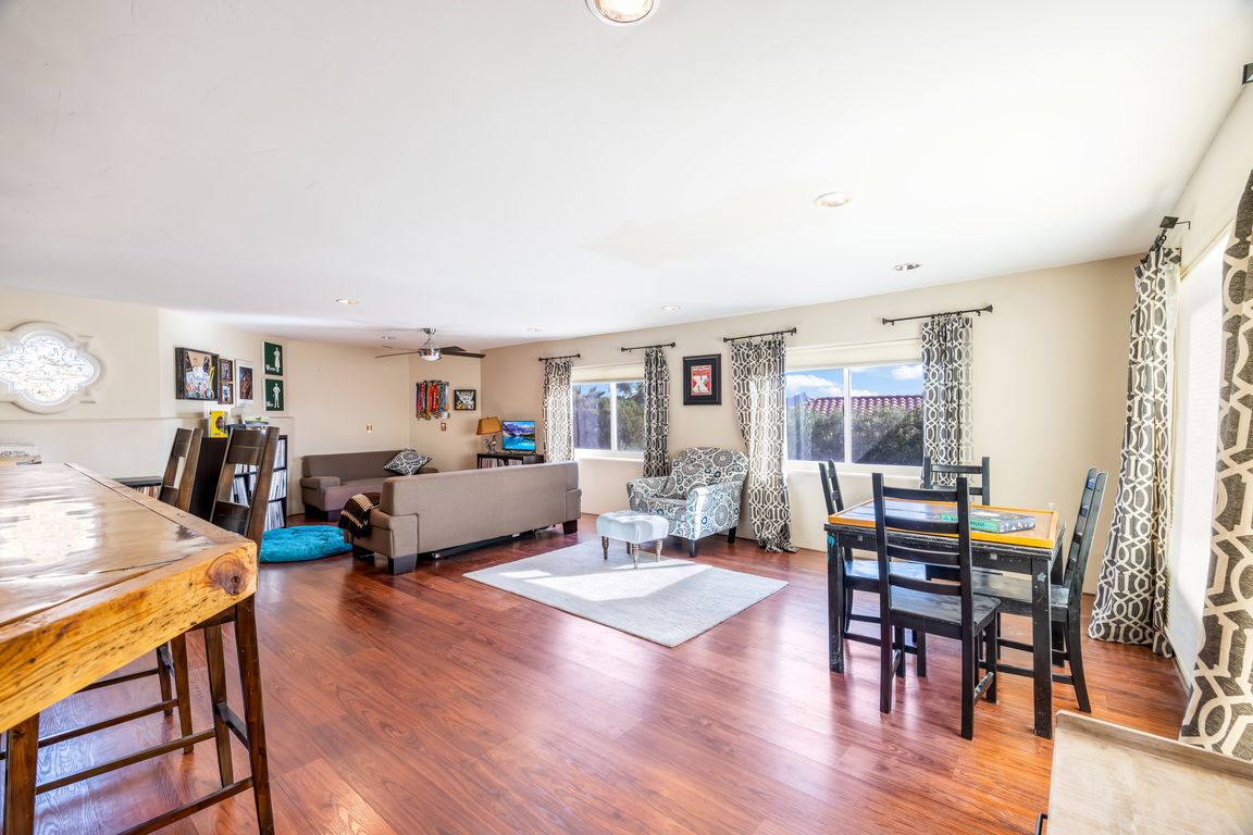 next background image