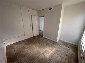 728 SW 6th St #1 — Photo 9