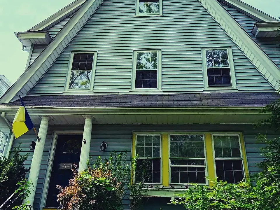 27.5 Ogden St #2