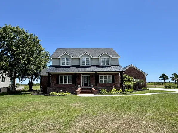 118 Captains Ln, Sneads Ferry, NC 28460