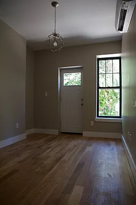 Rented by P Management | media 19