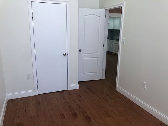 5th image of 155 Henry St APT 305