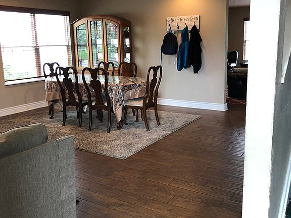 Formal dining room 