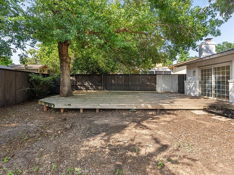 2809 Olympia Dr — Photo 24