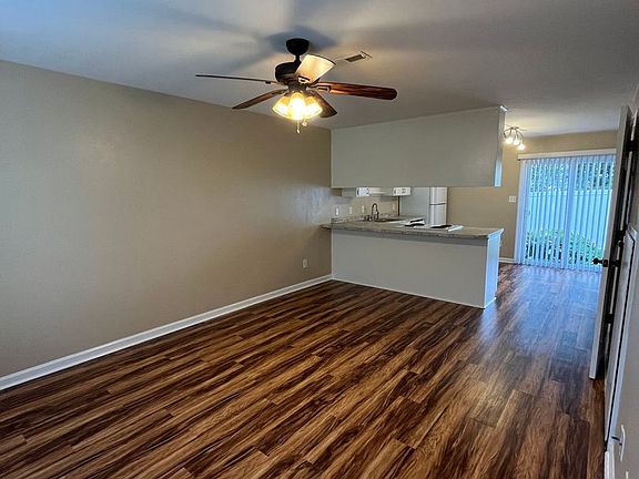 5th image of 301 S Lipona Rd #28