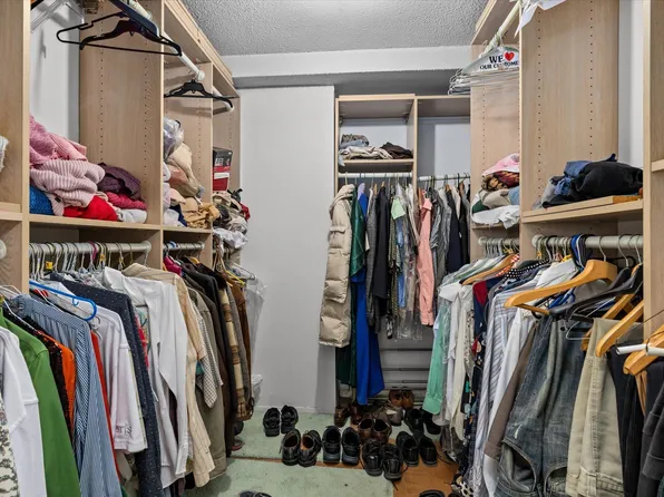 401 Harmon Cove Tower image 22 of 47