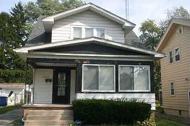 1st image of 2910 Northwood Ave