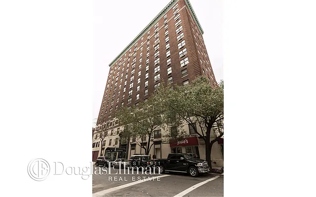 Rented by Douglas Elliman | media 24