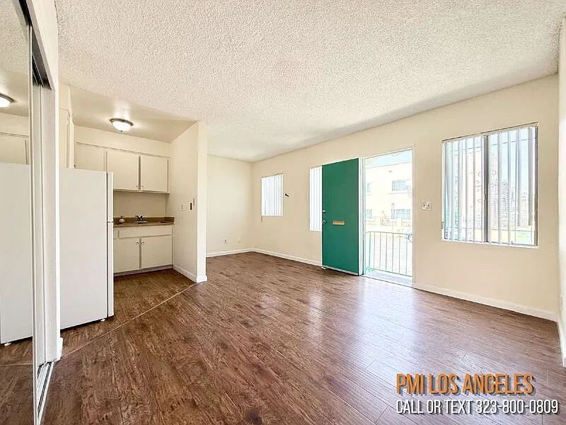 Studio, 1.0 bath, 400 sqft, $1,595 — Photo 3