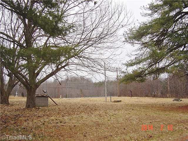 2nd image of 255 Sardis Loop