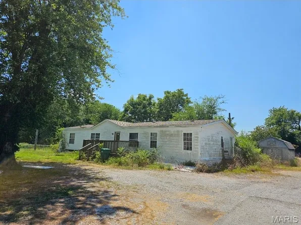 2380 Carol St, Cahokia, IL 62206