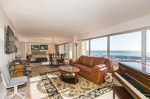 1777 Ala Moana Blvd Photo 1