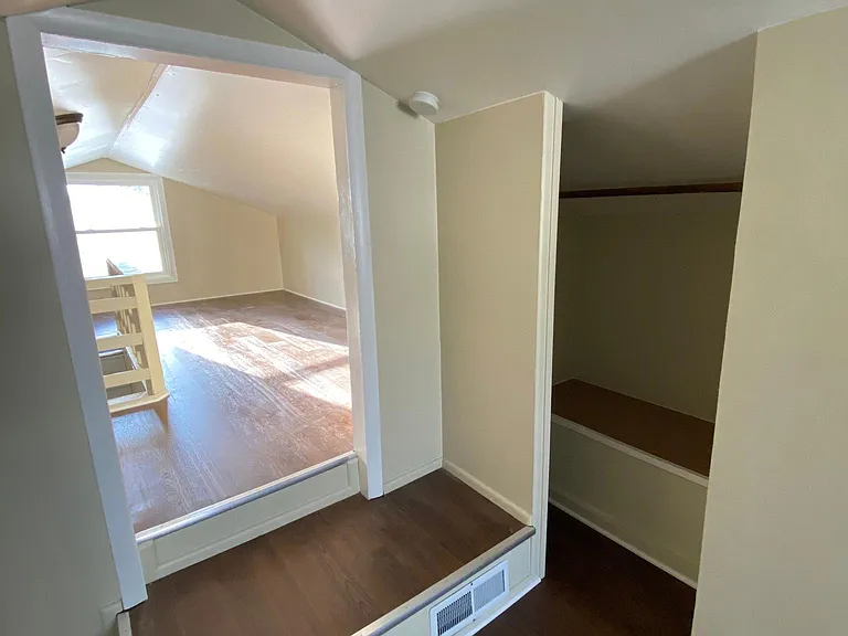 21726 Cedar St — Photo 20