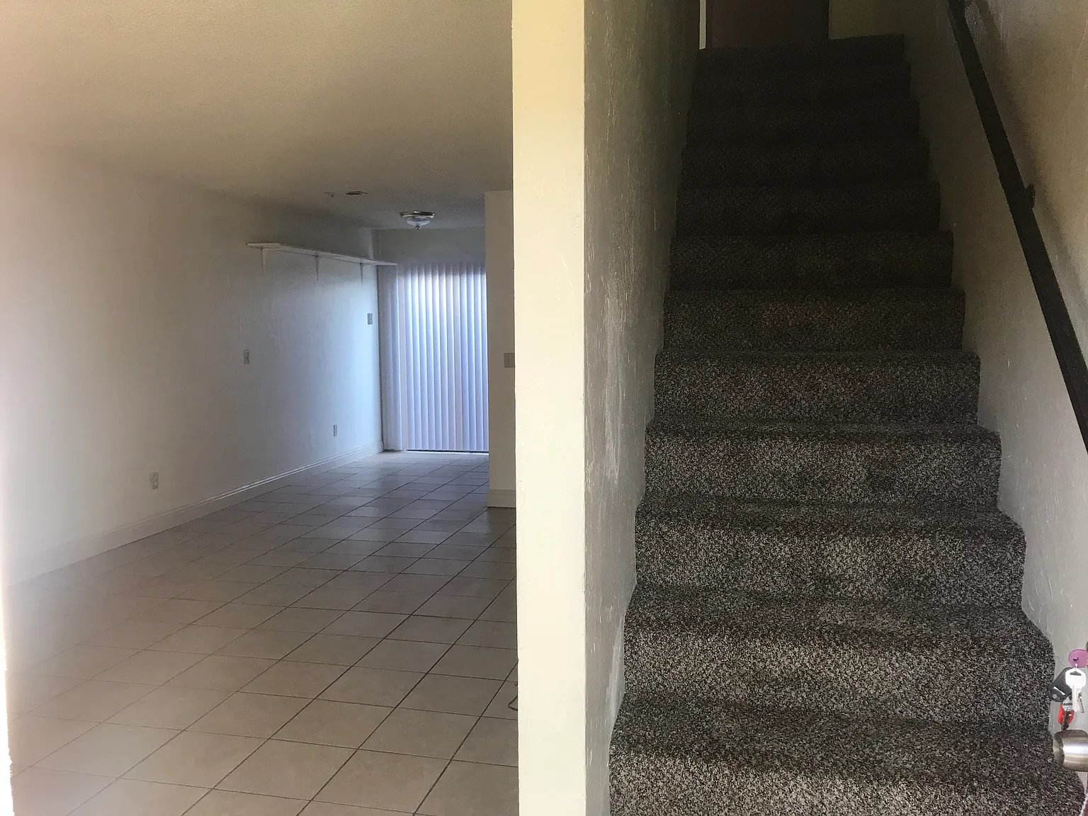 2 bed, 1.5 bath, 992 sqft, $1,350 — Photo 3