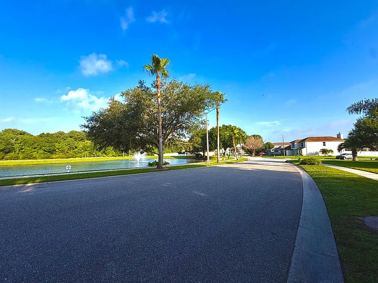 2498 River Ridge Dr — Photo 25