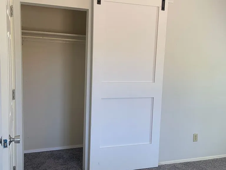 Marline Ave Duplex — Photo 6