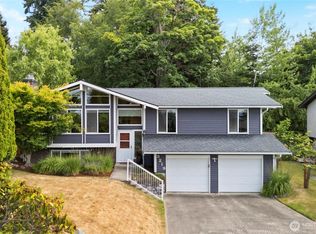 3219 Heights Pl, Bellingham, WA