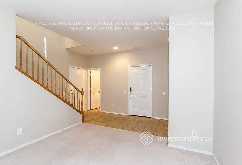 2425 Rue Royale St Henderson, NV 89044 — Photo 2