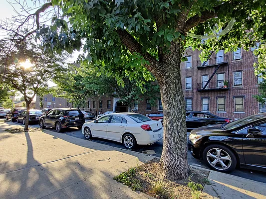 Rented by Signature Property Realty | media 1