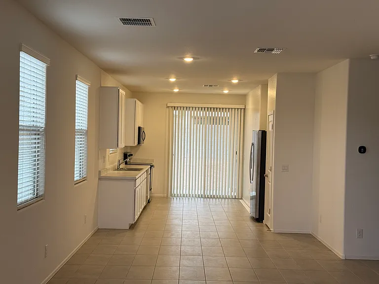 1638 W Pima Ct — Photo 7
