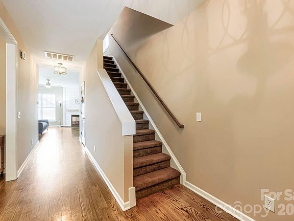 5th image of 15834 Kiser Corner Ln