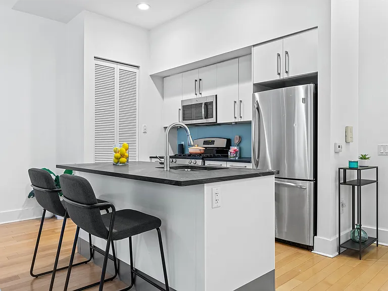 4 Beacon Way #211R — Photo 2