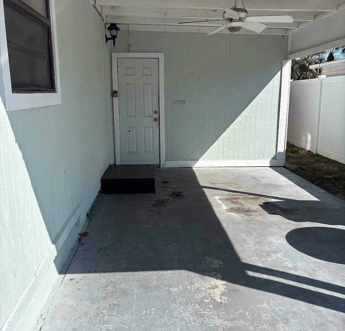 2 bed, 1.0 bath, $1,750 — Photo 2