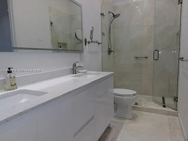881 Ocean Dr #L2 — Photo 14
