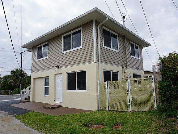 5th image of 3014 Lake Ave APT 1